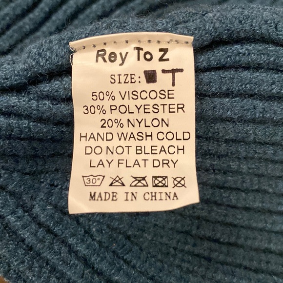 Pacific blue monogrammed letter “L” beanie- toddler sized - Picture 3 of 4